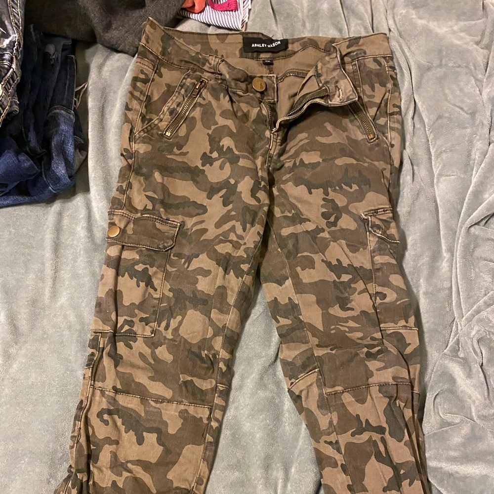 Camo pants